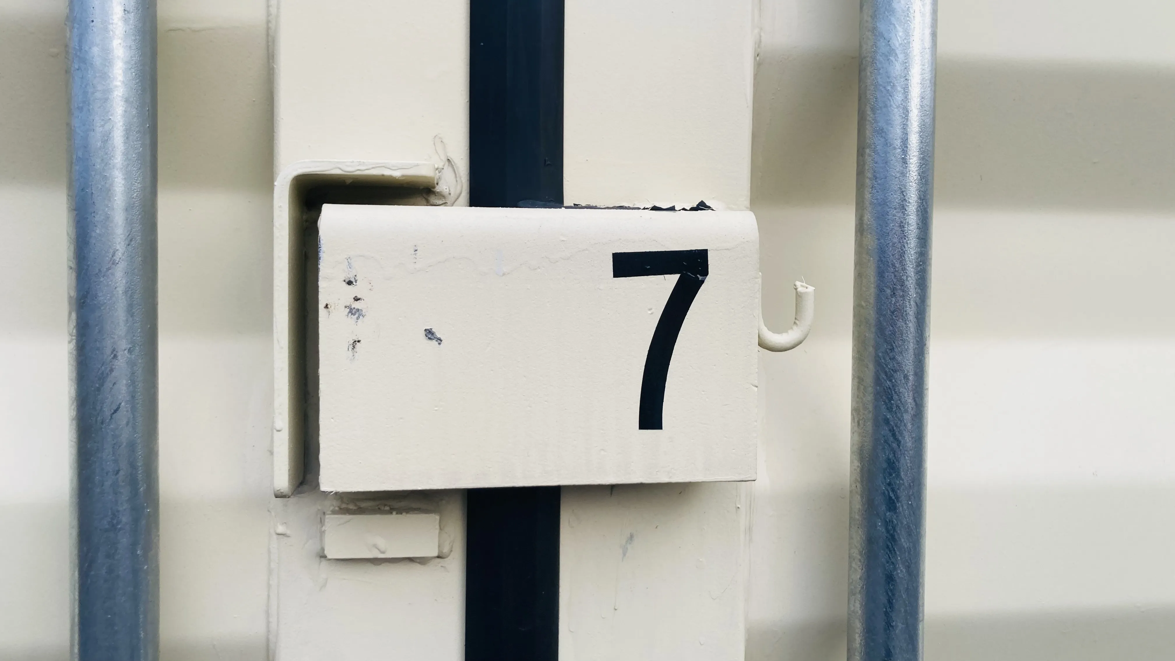 Closeup of storage unit 7 latch.